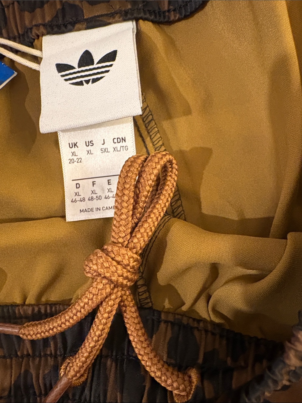 NWT [adidas] Originals Satin Lightweight Sprinter Shorts Leopard Print Womens XL - Picture 14 of 16
